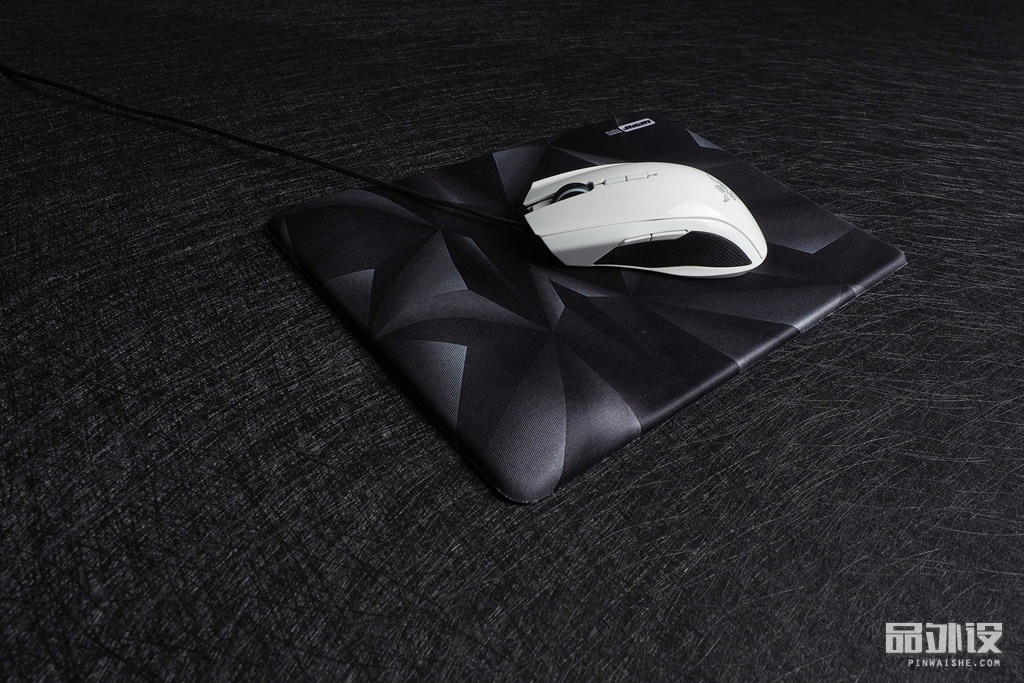 鼠标手腕压不压鼠标垫,手部支撑鼠标垫