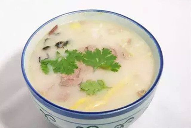 经常鼻痒打喷嚏多半是过敏性鼻炎,喝粥可治!5个小偏方收好!