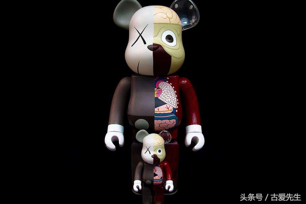 小屁孩才喊*力暴**熊，而我叫他Bearbrick！