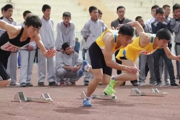 邗实初中想上邗中高中有什么办法,邗江初中招生简章