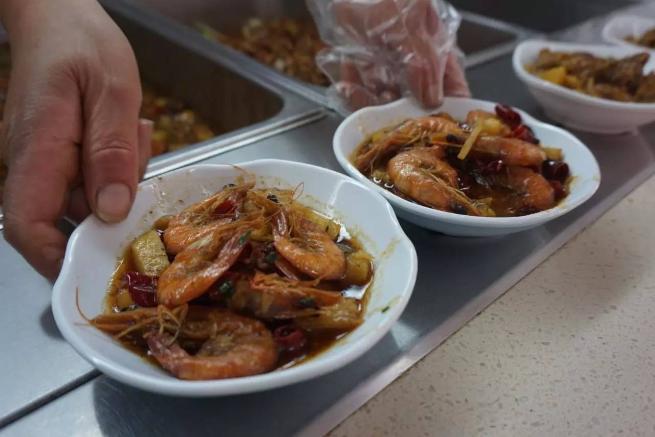 全家天天这里吃，水产都要亲自买，在这里吃饭会不会太有口福？