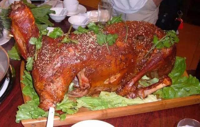 新疆南北疆大环线风景旅游专列,北京去新疆沿途风景