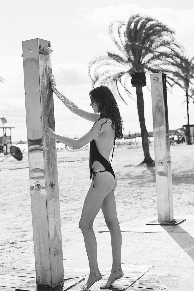 海边泳衣简单又时髦,海边泳衣推荐高颜值连体