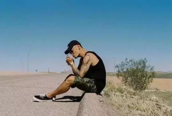 想学滑板应该从什么学起,想学滑板用多大的滑板