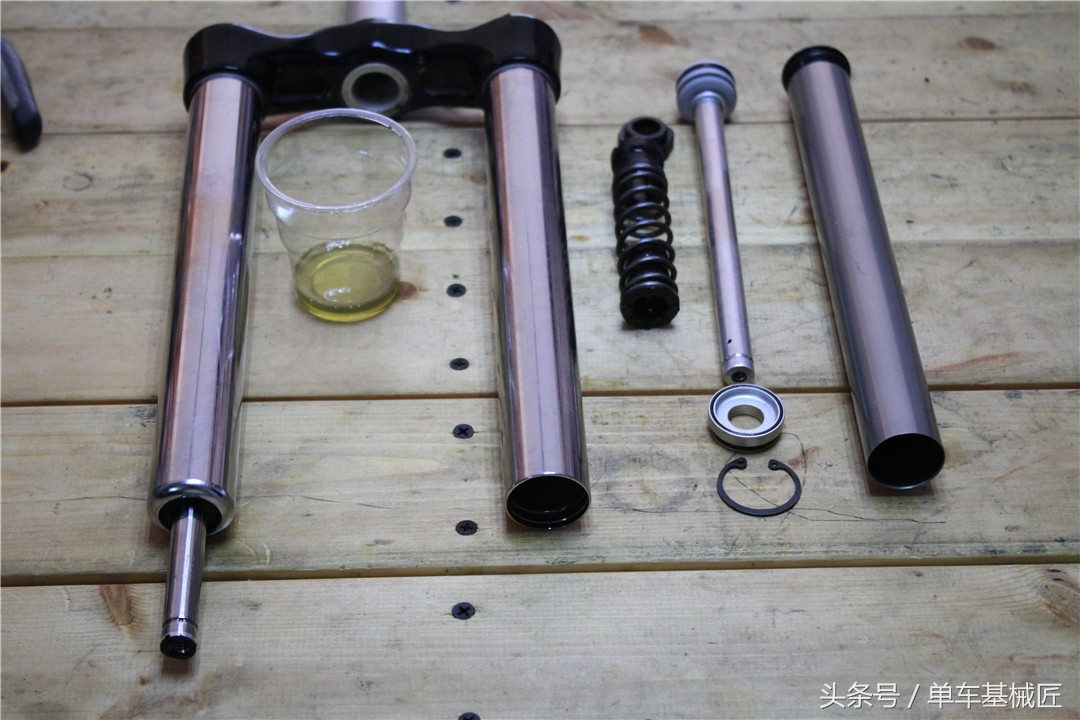 再见Marzocchi马祖奇——某年莫月末日某型号的气叉保养