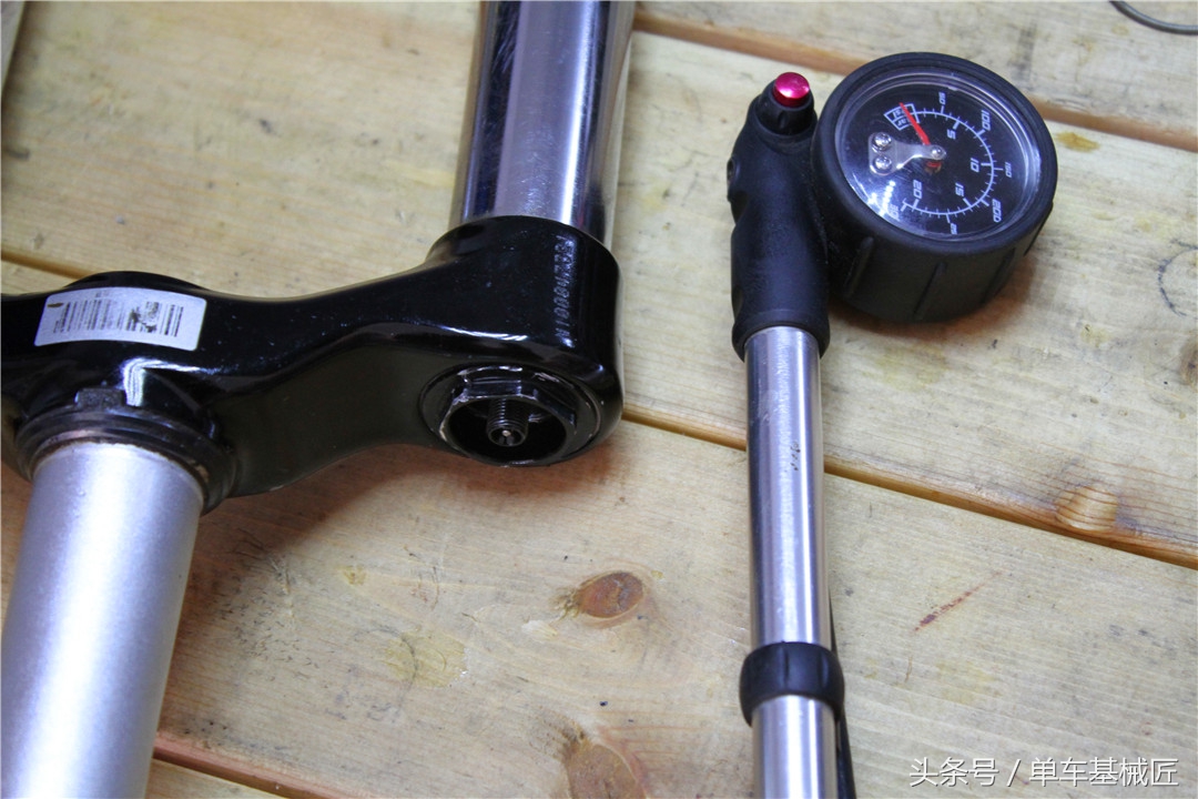 再见Marzocchi马祖奇——某年莫月末日某型号的气叉保养