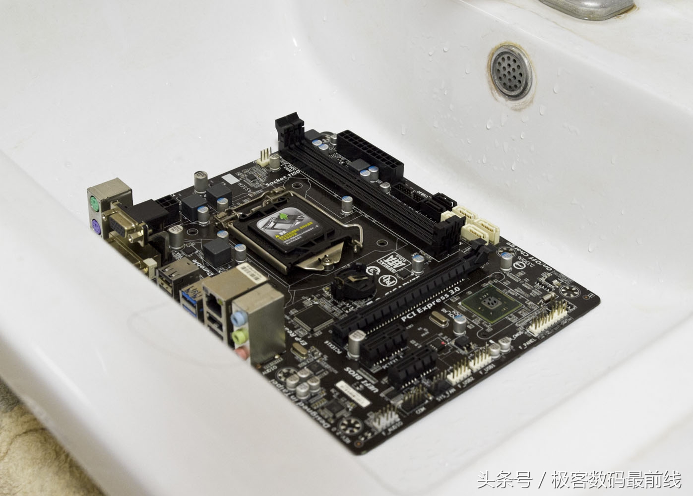 除尘强迫症,端午技嘉B85洗澡记