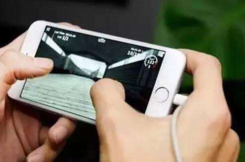 手机充电的三大误区你中招了吗,手机充电的正确方法90%的人不知道