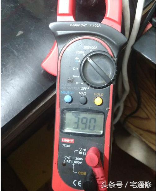 电压力锅显示e4代码怎么修,电压力锅故障e4代表什么