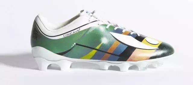 他们都穿什么篮球鞋,他们穿什么衣服翻译