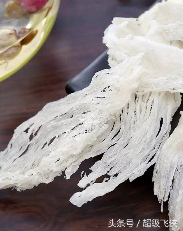 燕窝是哪种金丝燕的巢,金丝燕窝有什么成分