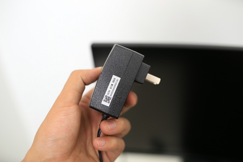 32寸hkc曲面显示器测评,hkc27寸显示器c270曲面