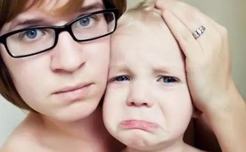 孩子不愿意和妈妈分开睡怎么办,孩子不愿意跟妈妈分开视频