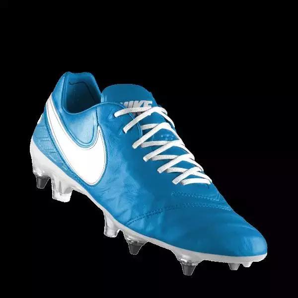 他们都穿什么篮球鞋,他们穿什么衣服翻译