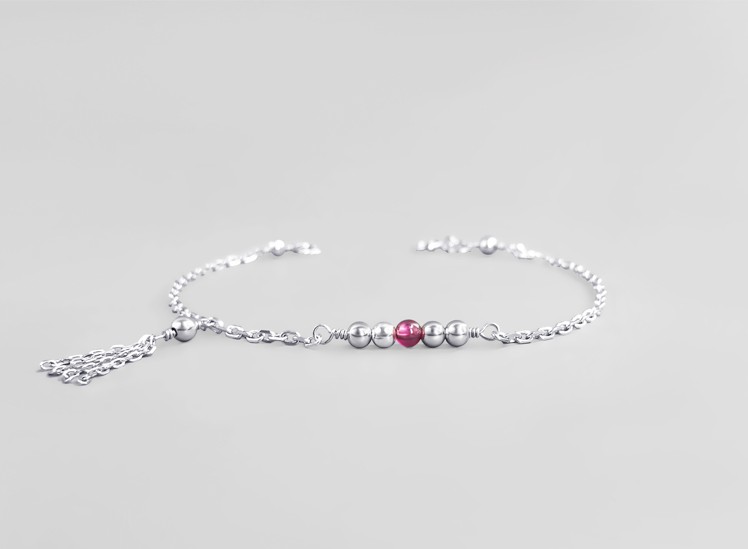 时尚饰品总有一款适合你,时尚饰品戴出高级感