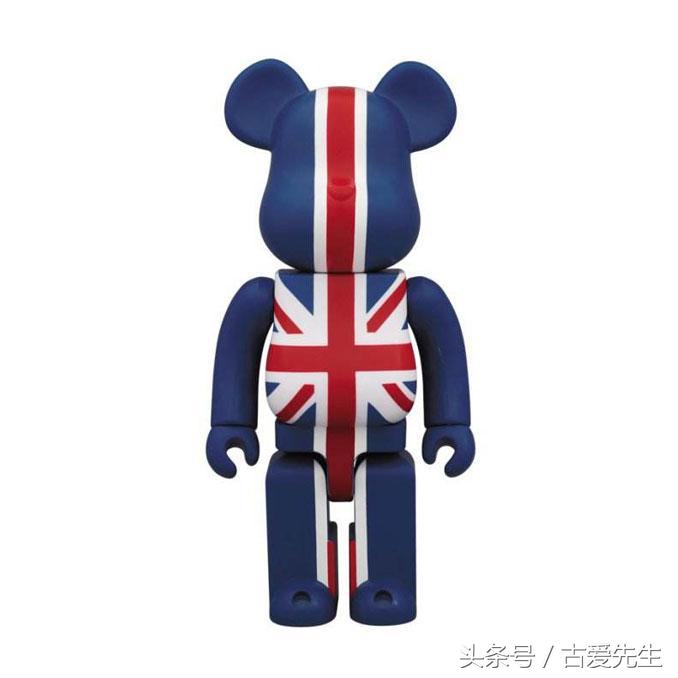 小屁孩才喊*力暴**熊，而我叫他Bearbrick！