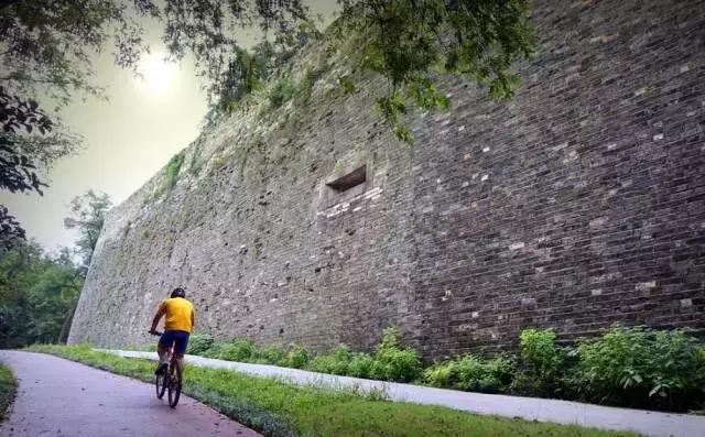 南京的夏天是个美丽的地方,南京的夏天依旧很美