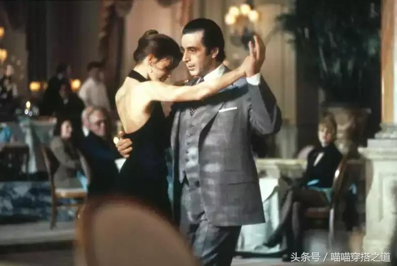 真人实测：这款小*香众**水竟然完胜大牌！