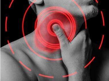 乳房疼痛和颈椎病有关系？你不知道的，颈椎病的5种特殊症状表现