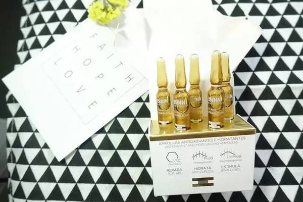 走红毯前一套安瓶,抽烟喝酒熬夜的明星离不开的小秘诀