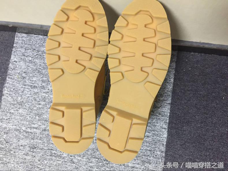 jeep大黄靴对比添柏岚,添柏岚大黄靴logo深浅