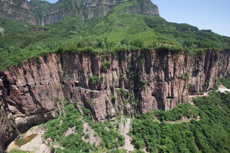 郭亮挂壁公路步行观景,郭亮挂壁公路世界奇迹