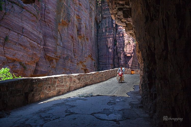 郭亮挂壁公路步行观景,郭亮挂壁公路世界奇迹