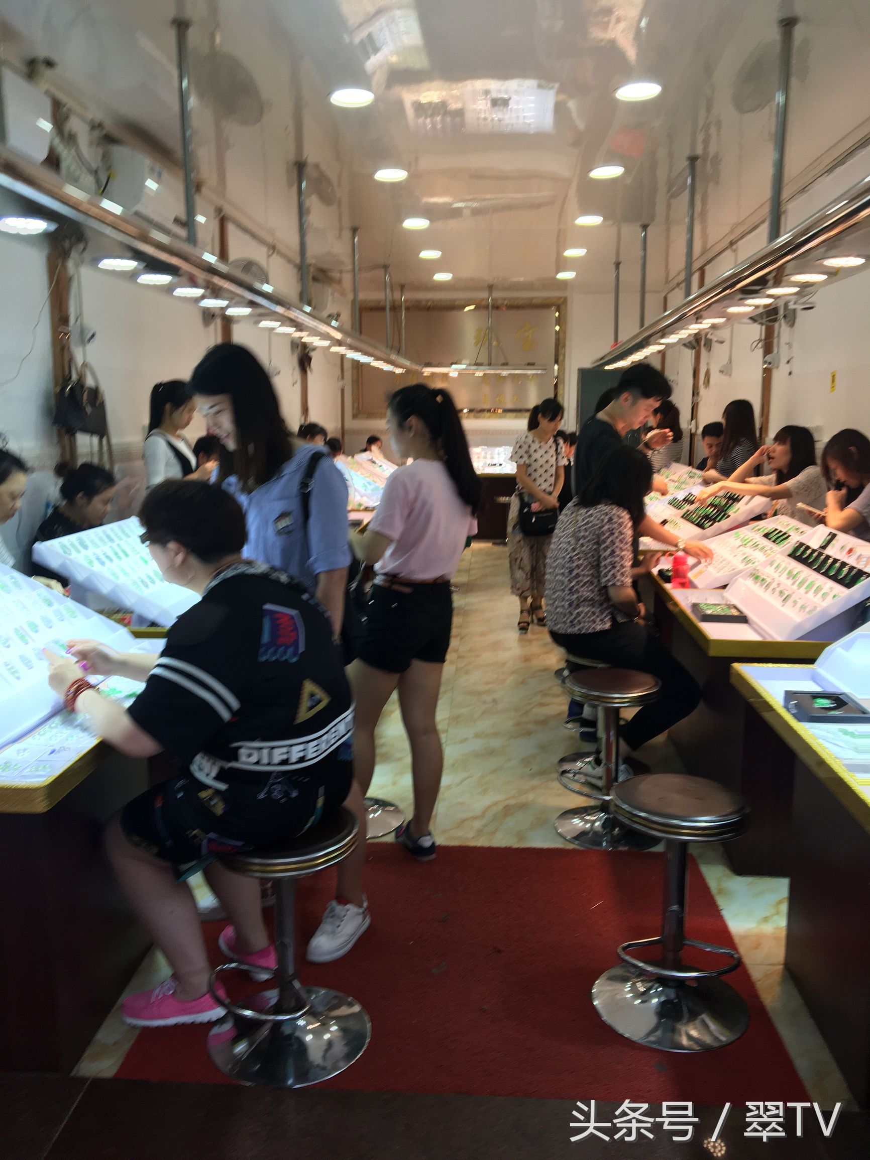广州华林街翡翠,广州荔湾区华林翡翠玉器珠宝市场