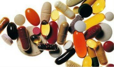 透明细胞癌对化疗的敏感性较差,炎性乳癌通过放疗和化疗来治疗