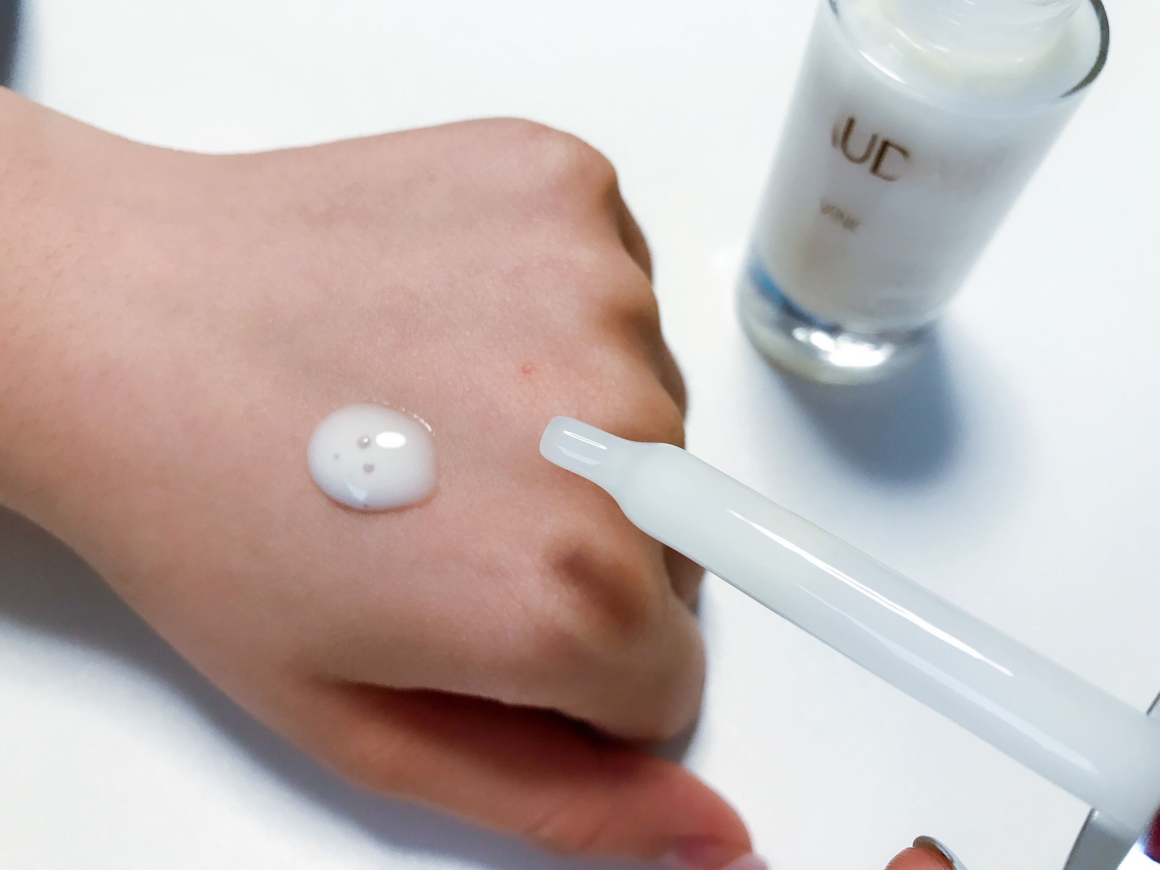 晒红晒伤修复美白,晒红晒伤必备产品