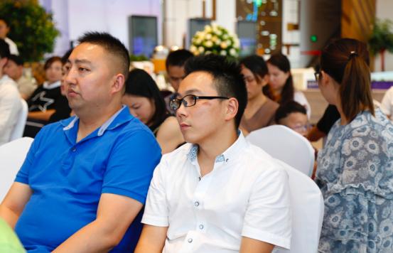 华西专家专场讲座天府新区优质医疗服务蓝润VIP客户先享