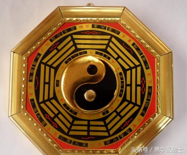 镇宅的八卦镜怎么摆放好,八卦镜是怎么摆放在门上