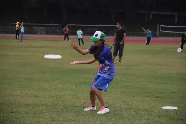 在接触极限飞盘前，很难想象世界上存在不需要裁判的集体竞技运动