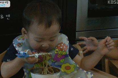 别人上节目成童星,他却混成表情包,火爆多年竟长残这样!