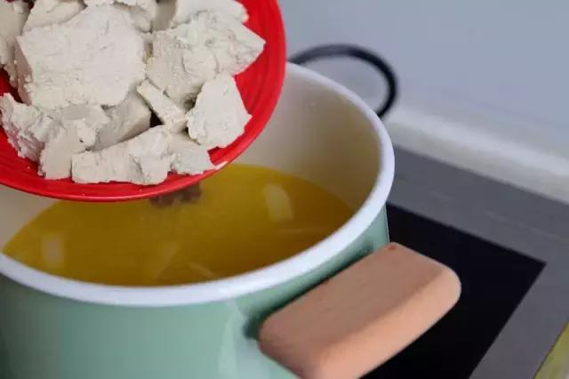 小河虾豆腐,河虾烩豆腐