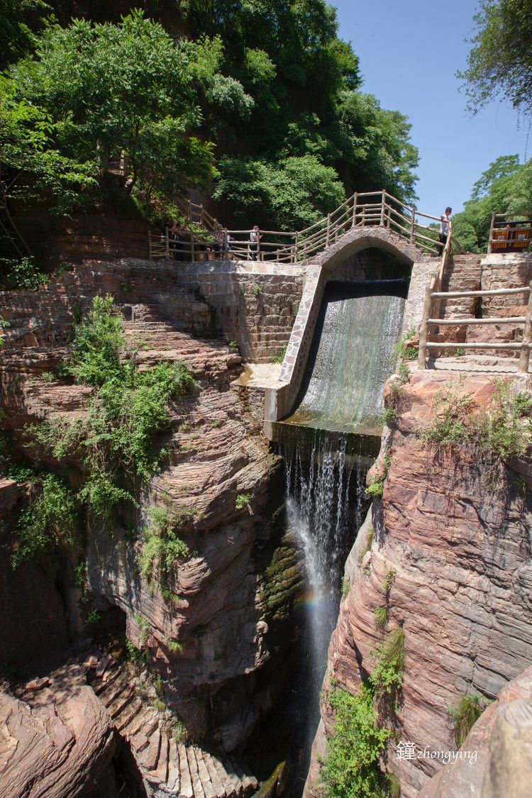 郭亮挂壁公路步行观景,郭亮挂壁公路世界奇迹