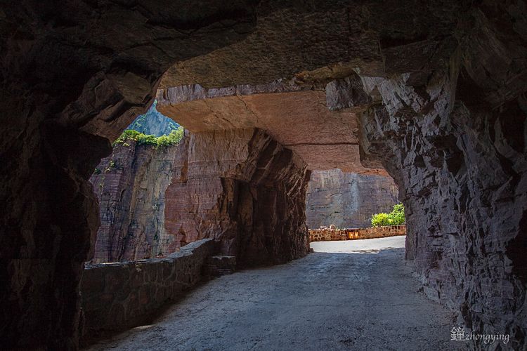 郭亮挂壁公路步行观景,郭亮挂壁公路世界奇迹