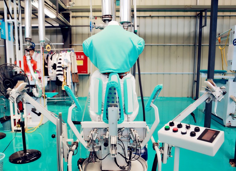 多啦衣梦洗涤中心搬迁，洗护全面升级！