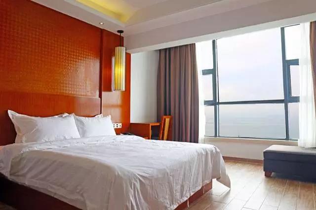 拒绝下饺子,出门就是海,双月湾爱琴海酒店