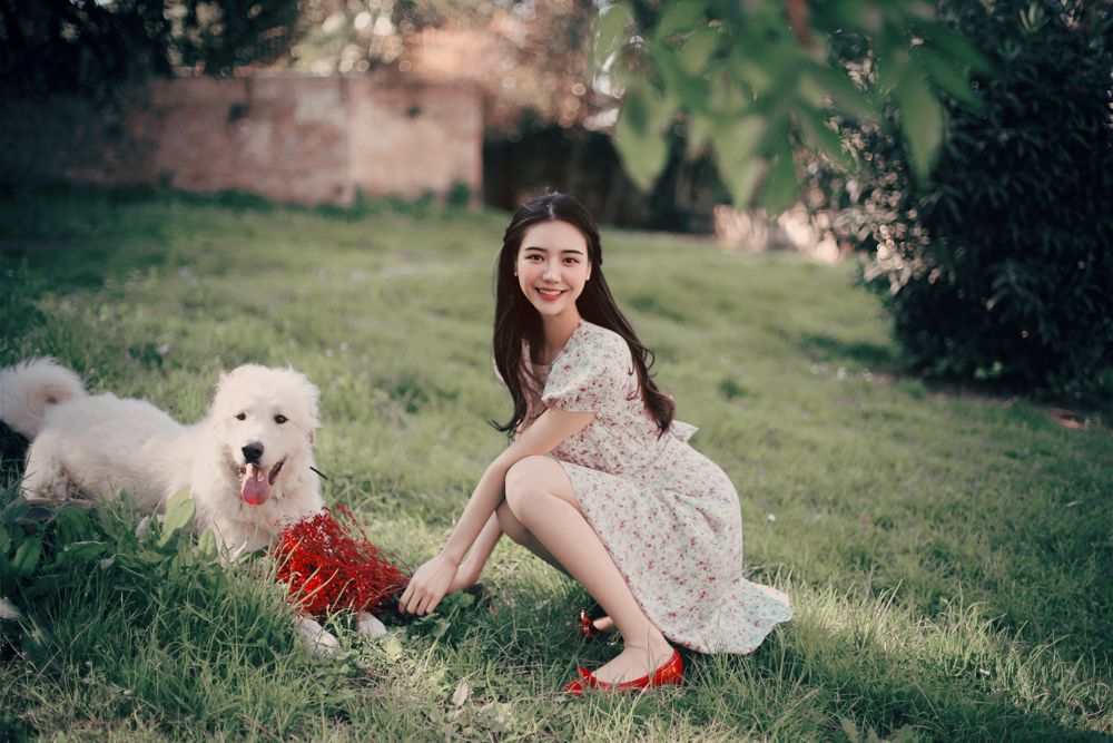 清凉一夏韩国街头网红小姐姐正流行这样穿搭