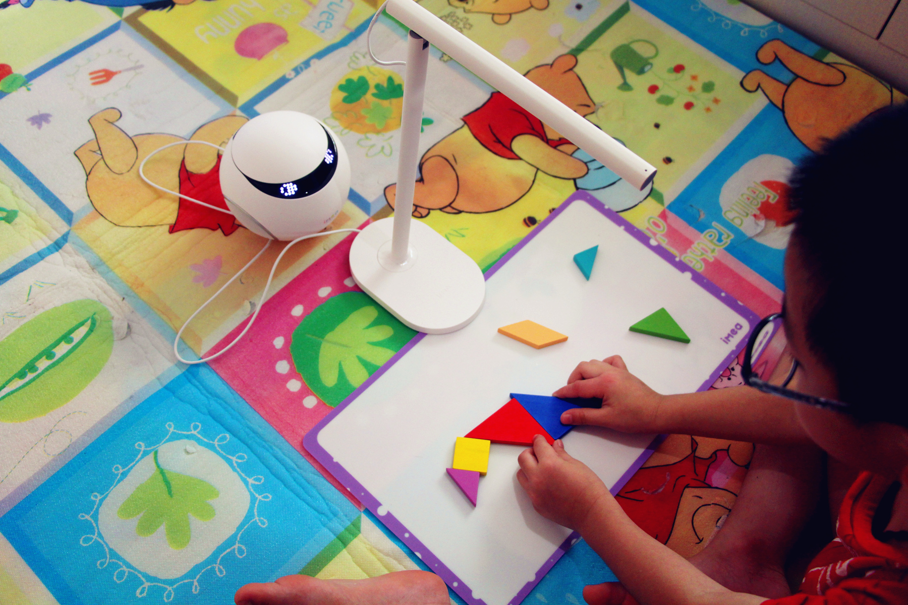 视、听、触全面结合,一个孩子们全新寓教于乐的新平台