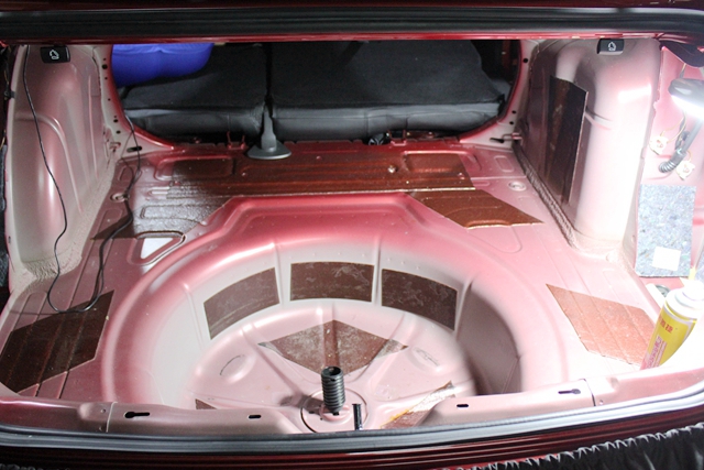 汽车隔音为什么要留空腔,为什么汽车隔音要用沥青