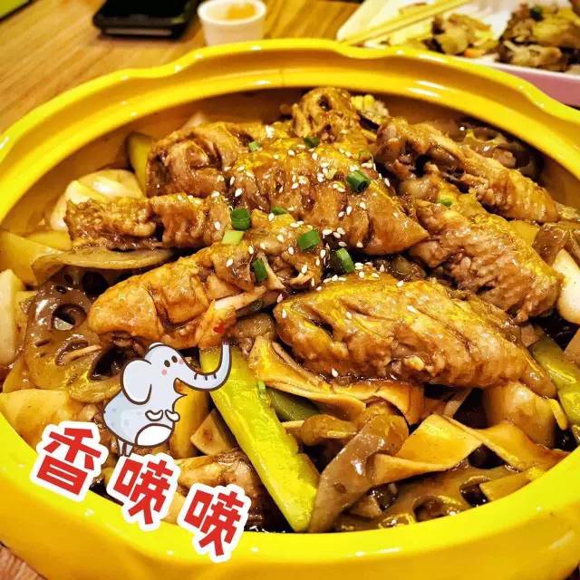太原柳巷美食团购肉蟹煲,4个人团购套餐柳巷肉蟹煲