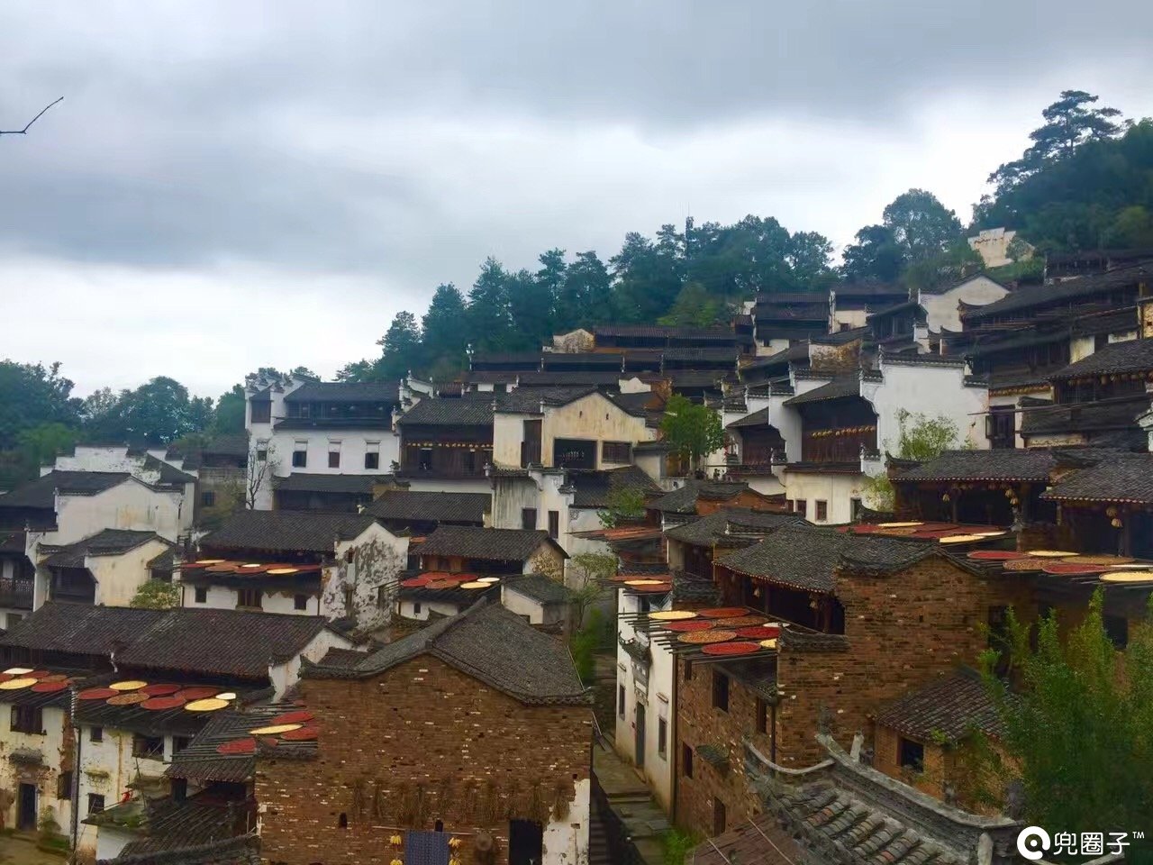 欢乐颂2谢童关关和好片段,欢乐颂2关关谢童去迪士尼玩