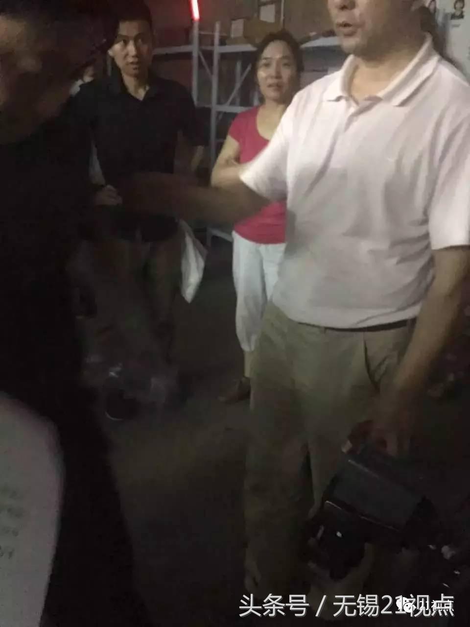 不满物业管理业主堵门,不满物业管理应该向哪个部门投诉