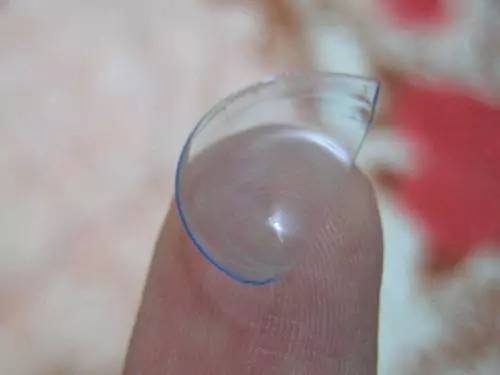 隐形眼镜选什么颜色最自然,隐形眼镜怎么选择防蓝光的