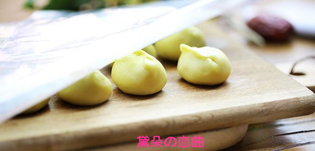 蛋黄酥做法教程空气炸锅,美食蛋黄酥教程