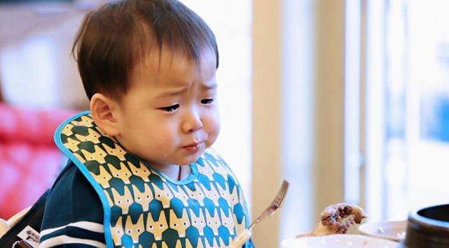 别人上节目成童星,他却混成表情包,火爆多年竟长残这样!