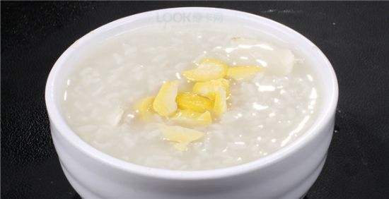 女朋友吃凉的胃疼怎么办,胃疼买什么特效药好一点