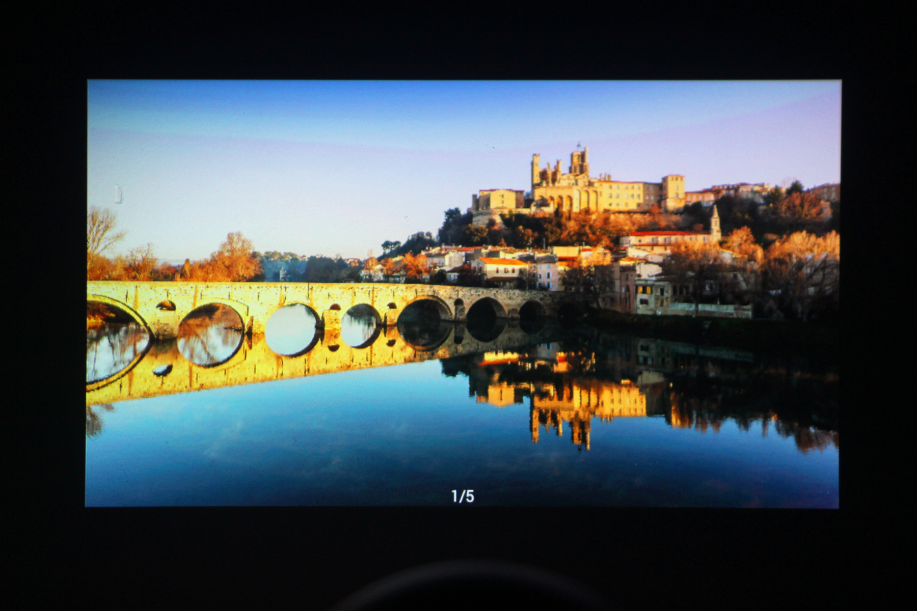 视、听、触全面结合,一个孩子们全新寓教于乐的新平台